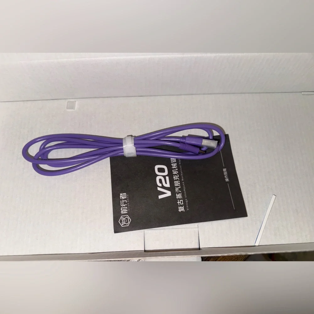 EWEADN Typewriter Style Mechanical Keyboard, Wired Backlit PC-Purple New in Box
